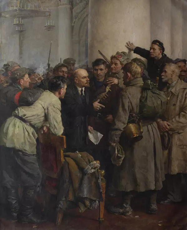 В Смольном