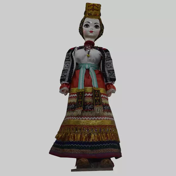 Кукла в старинном костюме с.Россошки