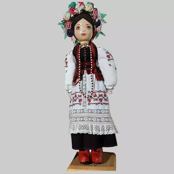 Кукла в традиционном Богучарском костюме