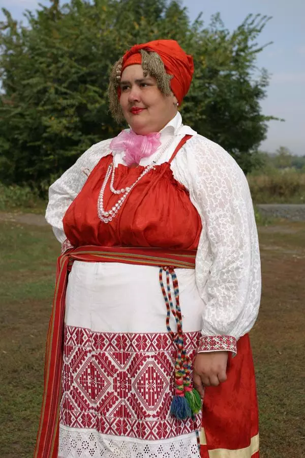 Народный костюм Прохоровского района 