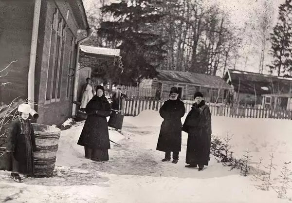 Первые дни в Мелихове