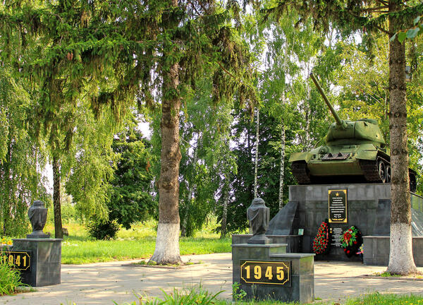 Мемориальный комплекс в селе Вознесеновка