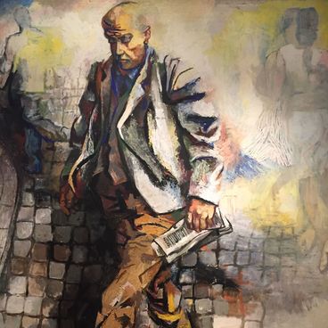 Человек, пересекающий площадь
