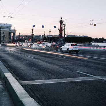 На Дворцовом мосту