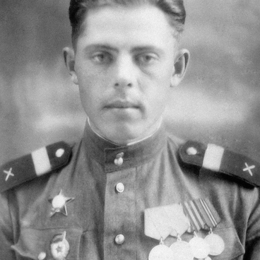 Гвардии старший сержант П.С. Аннинский