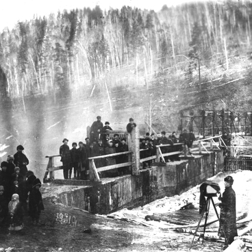 Фотосъемка на Порожской плотине 7 ноября 1910