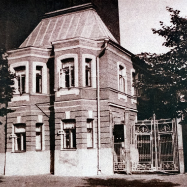 Фотография Дом-комод