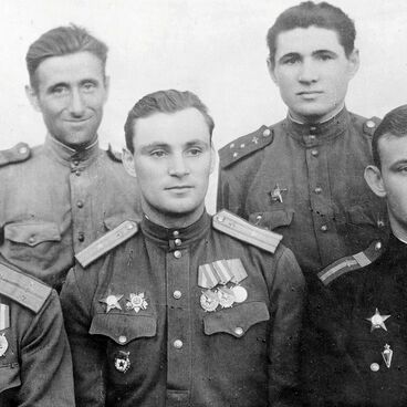 Василий Дончук с боевыми товарищами