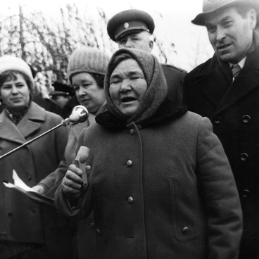 Участники строительства «Дороги мужества»