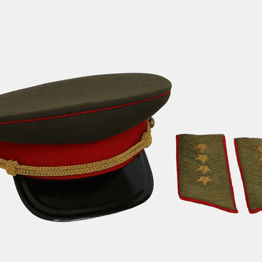 Личные вещи генерала армии М.С. Малинина