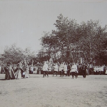 Церковный парад 8 сентября 1900 года